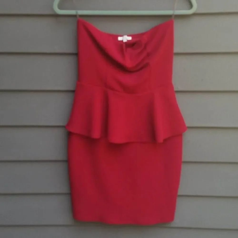 Charlotte Russe Red Strapless Tiered Dress Size Medium